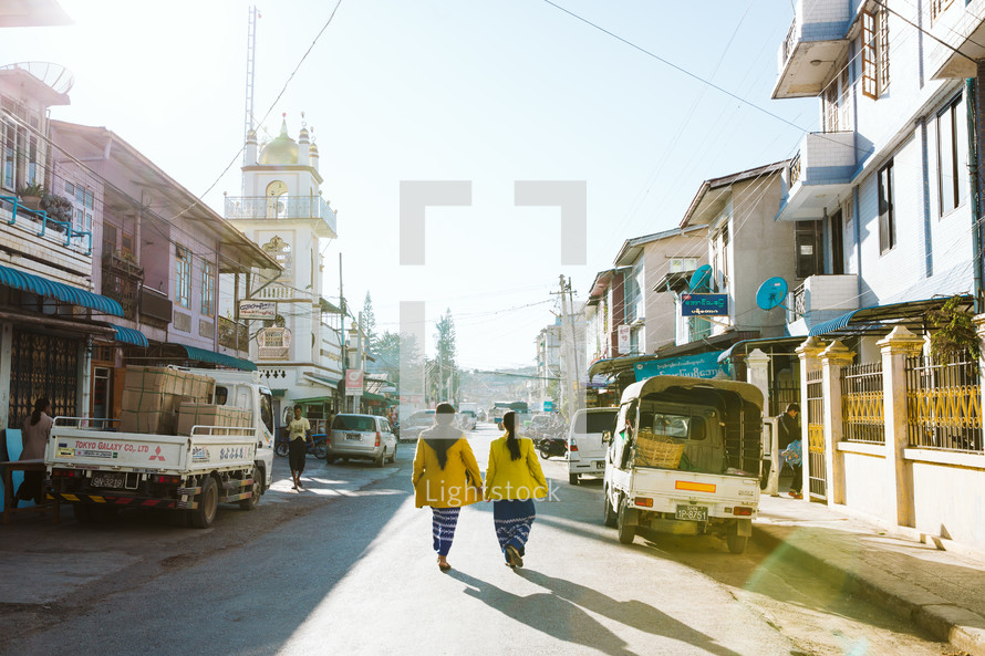 city landscape in Taunggyi Myanmar with two women walking