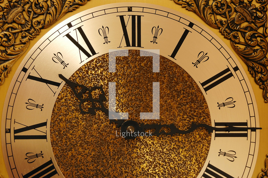roman numeral clock 