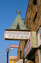 Tourquoise Tepee sign 