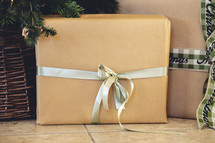 Brown paper wrapped gifts 