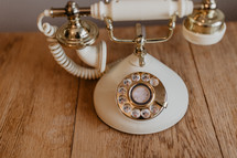 vintage rotary phone 