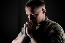 praying Marine 