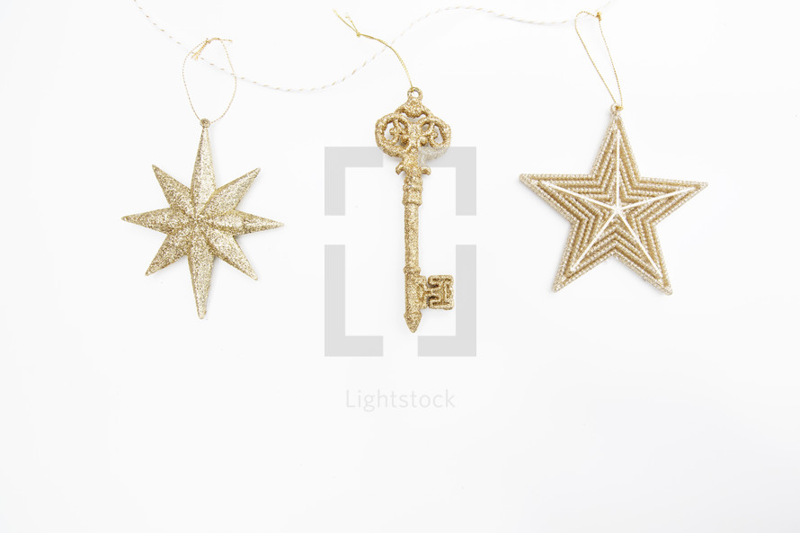 star and key gold ornament 