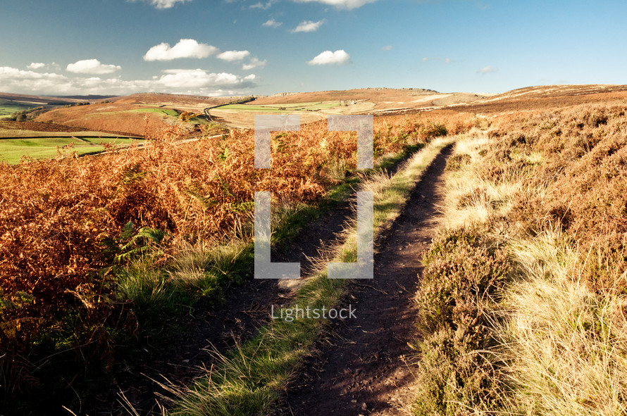 path on the rural landscape of the Peak District 