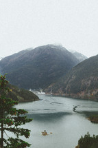 view of a mountain lake 