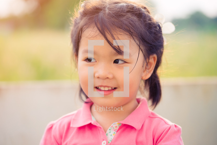 smiling little girl 