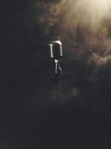 microphone and fog 