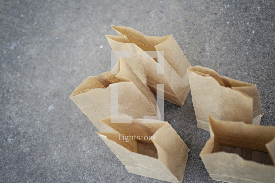 empty paper bags 