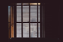 light through window blinds 