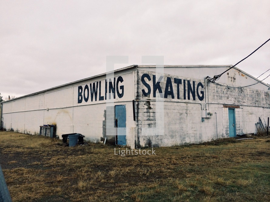 Bowling Skating