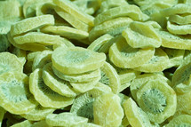 dried kiwi 