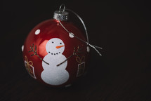 Christmas tree ball with a snowman 
