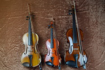 violins 