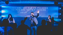 worship leaders singing 