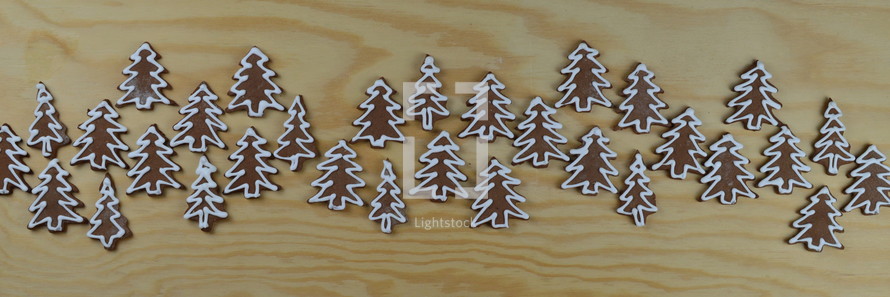 gingerbread cookies in the shape of Christmas trees 