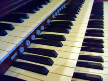 Pipe organ keys