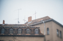 antennas on rooftops 