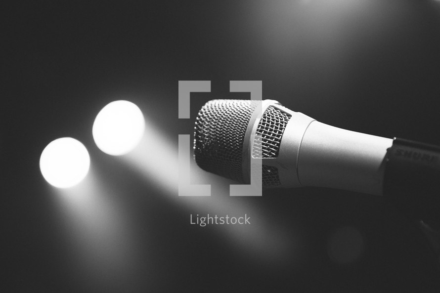 stage lights and microphones 