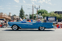 vintage car in a parade 