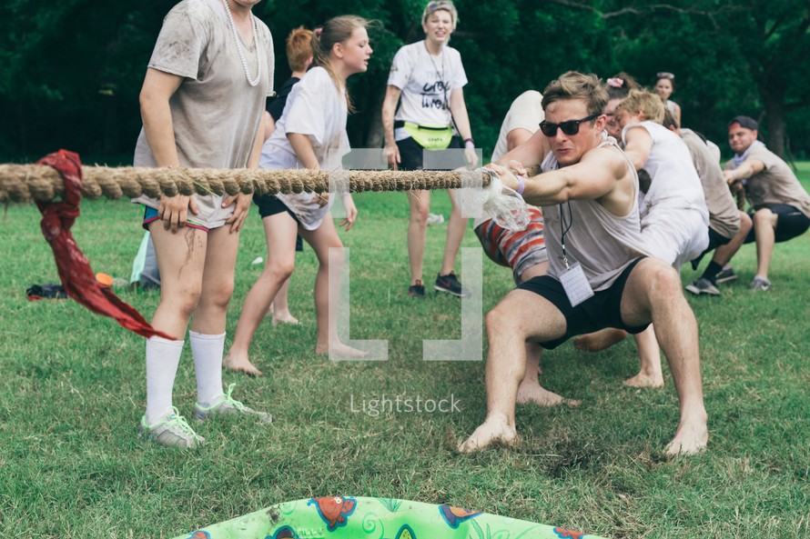 tug of war competition 