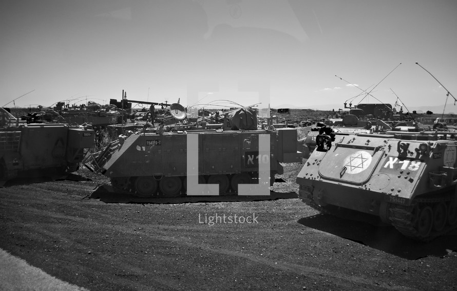 Israeli tanks 
