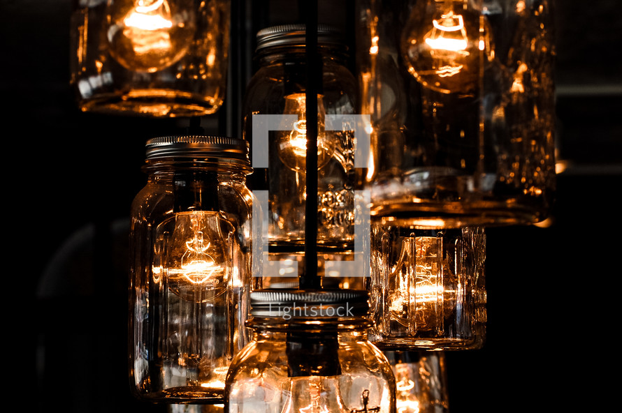 lightbulbs in mason jars 