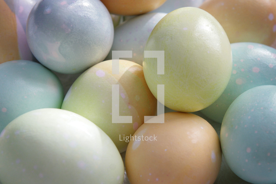 pastel hard boiled Easter eggs 