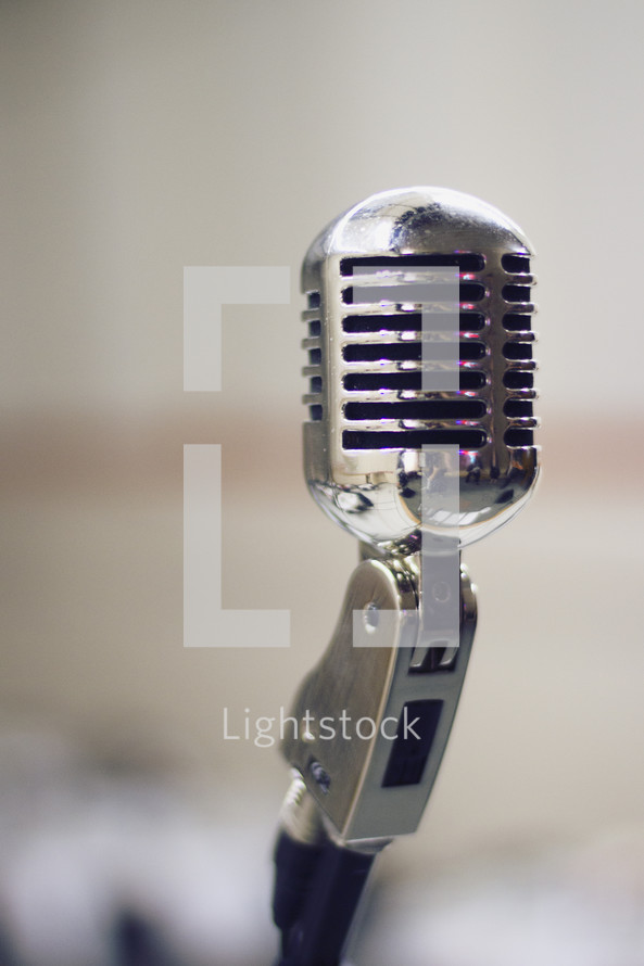 Re-make of a vintage 1950s microphone.
