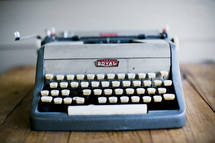 old typewriter 