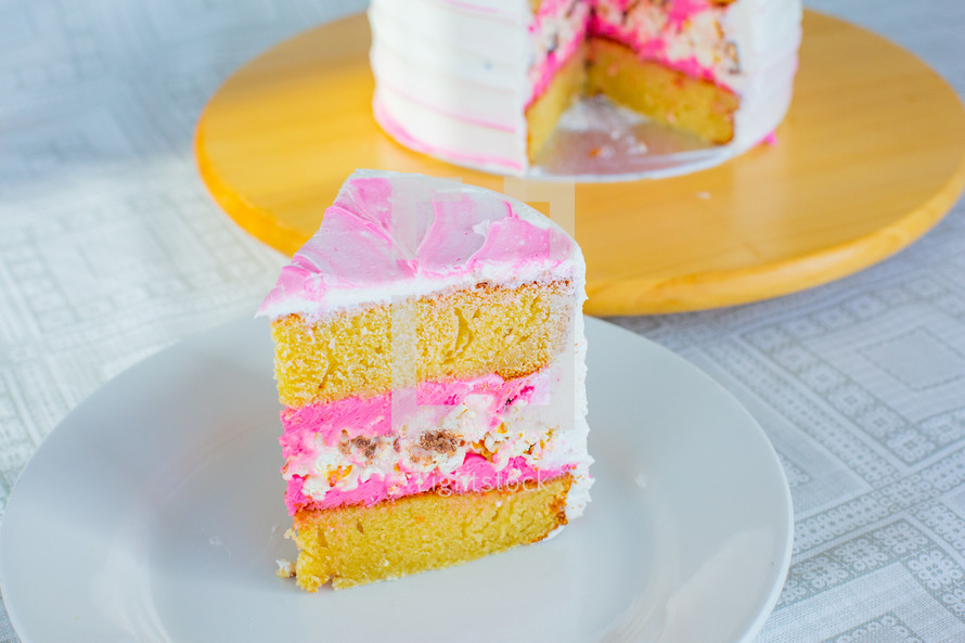 cake with pink icing 