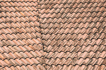 Tile pattern on the roof