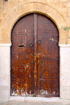 Decorative oriental wooden arched doors