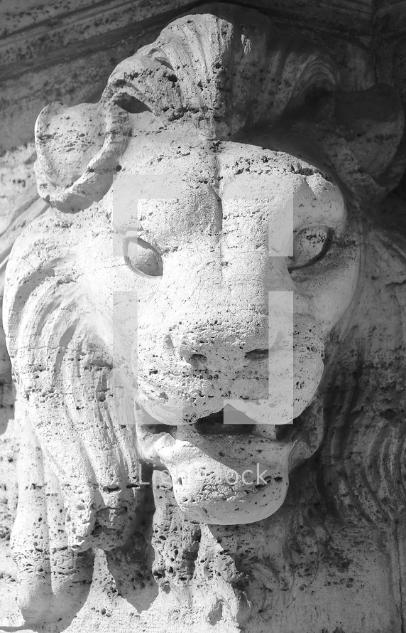 stone lion head sculpture 