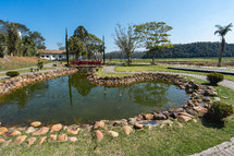 Ribeirão Pires, SP Brazil. August 29, 2024.Beautiful Bridge and pond in the Oriental  Park. Milton Marinho De Moraes.