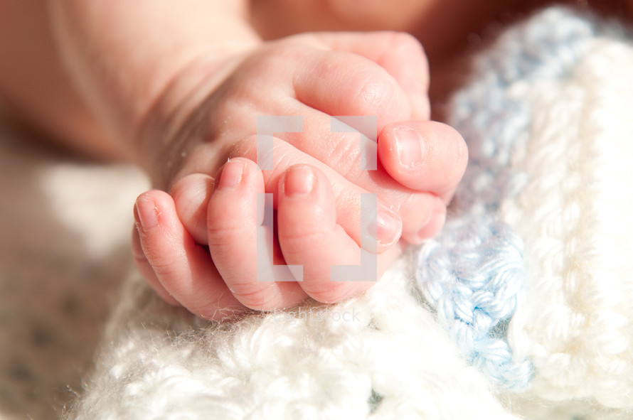 infants praying hands