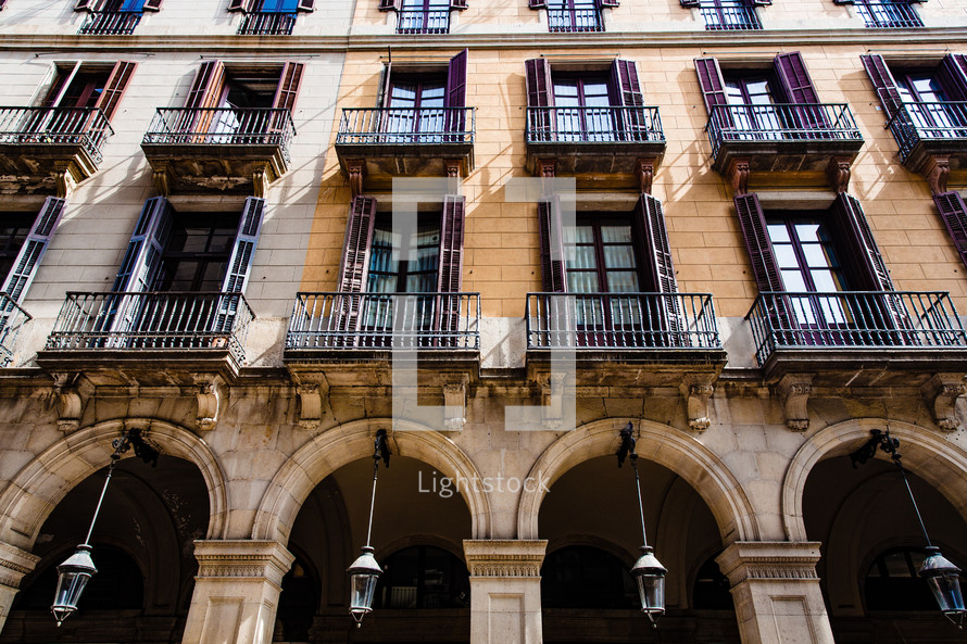 window terraces in Spain 
