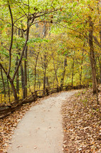 fall nature trail 