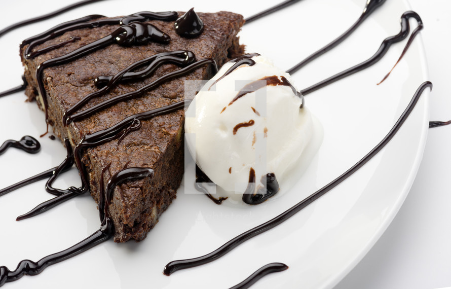 chocolate brownie and ice cream 