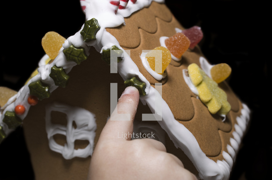 making a gingerbread house 