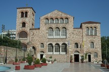Hagios Demetrios was originally built in the 4th century in Thessaloniki, Greece. It has been rebuilt many times through the centuries with the final rebuild beginning in 1917. The church contains a crypt.