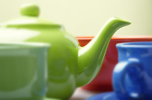 tea pot and tea cups 