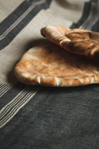 unleavened bread for communion 