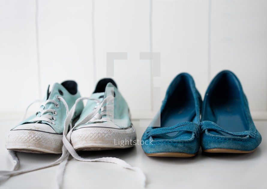 blue shoes 
