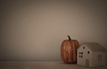 Pumpkin and a House