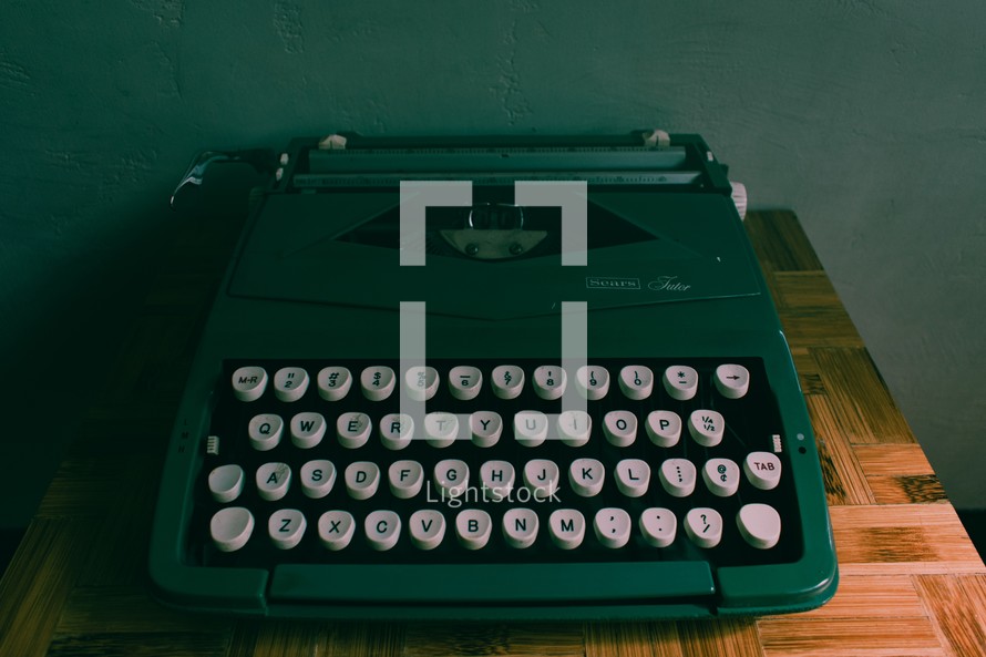 old vintage typewriter 