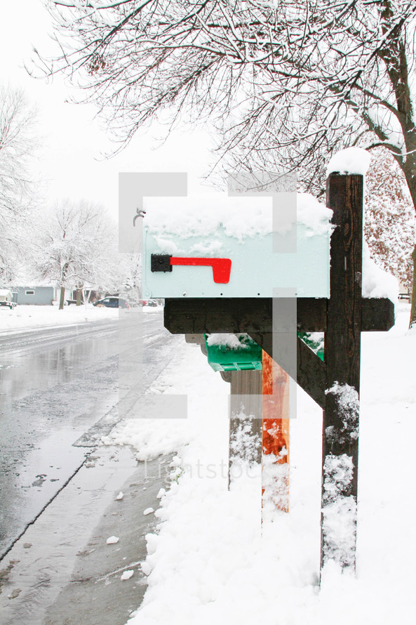 snow on mailboxes 
