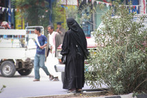 muslim woman on the streets of Yemen 