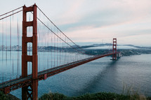 Golden Gate bridge over the San Francisco Bay 