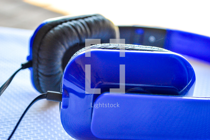 blue headphones 
