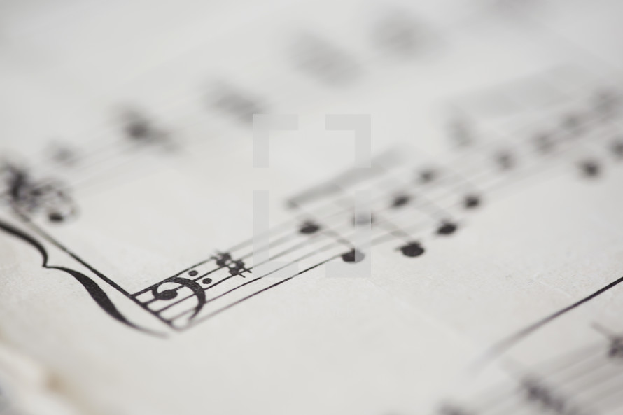musical notes on sheet music 